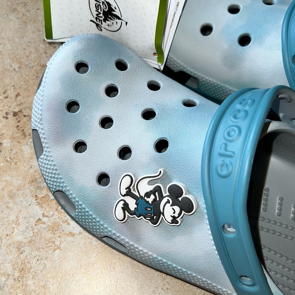 HP🎊🎊Disney Parks Light Blue Mickey Mouse Adult Crocs - Picture 8 of 8